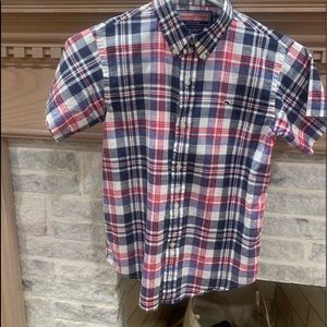 Vineyard Vines short sleeve & light weight
